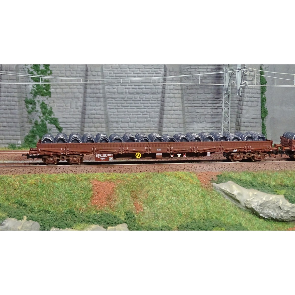 Rivarossi HR6484 Set de 2 wagons plats à ridelles Res, ÖBB, livrés bruns, chargés bobines de fil Rivarossi HR6484 - 2