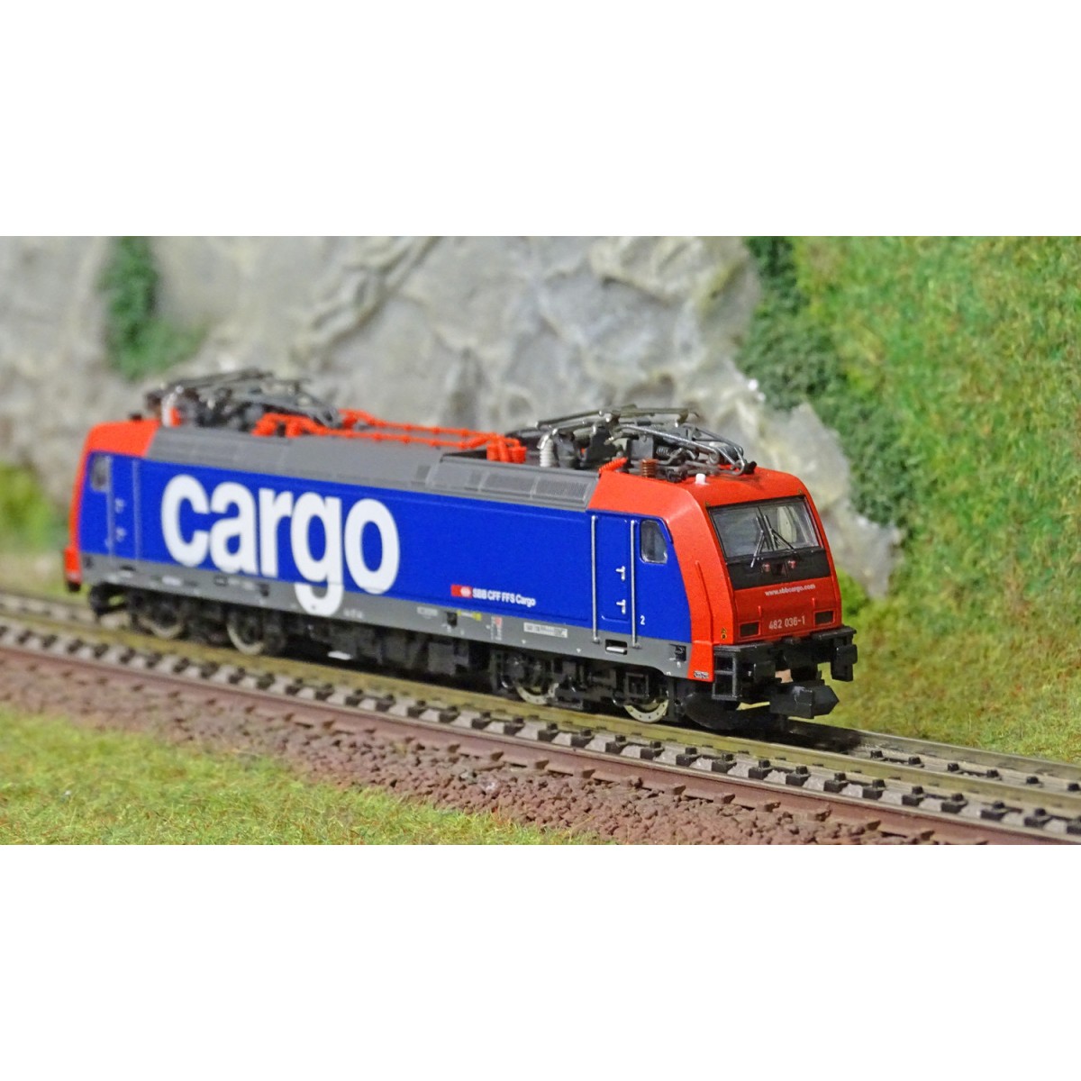 MiniTrix 16876 Re 482 Series Electric Locomotive, SNCF, CARGO, Digi...