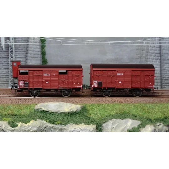 Ree Models WB696 Set of 2 PLM 20T Covered Wagons, Red Sideros WB-696-Ree Models WB696 Set of 2 PLM 20T Covered Wagons, Red Sideros