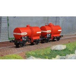 Ree Models WB714 Set of 2 OCEM 29 tank wagons, SNCF, red with black...