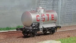 Ree modeles WB717 Wagon citerne OCEM 29, SNCF, métal châssis noir, C.G.T.E. Ree Modeles WB-717 - 1