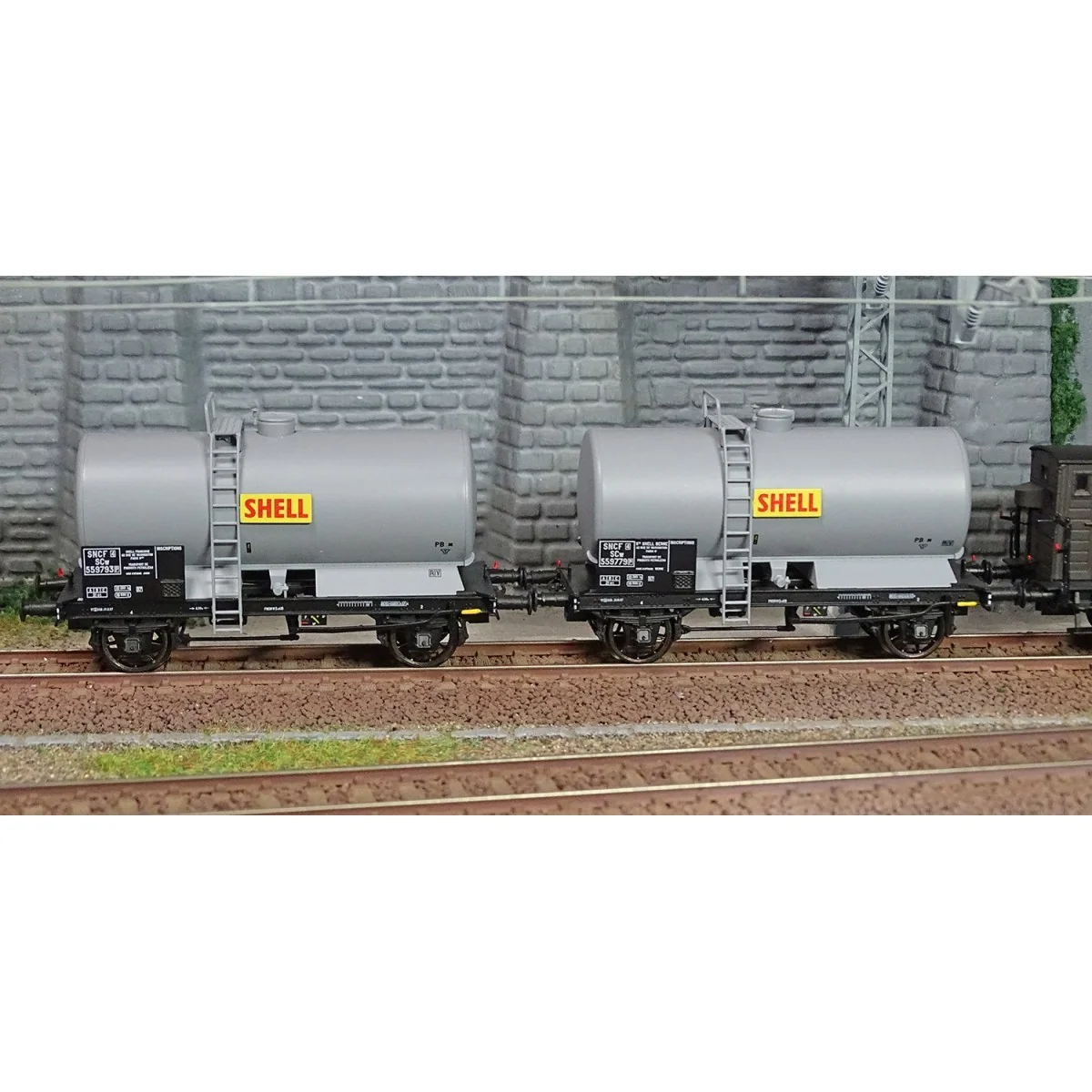 Ree Models WB722 Set of 6 OCEM 29 Tank Wagons COLLECTION, SNCF, SHELL