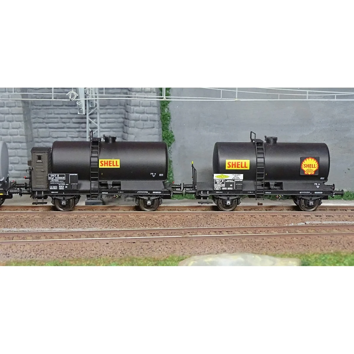 Ree Models WB722 Set of 6 OCEM 29 Tank Wagons COLLECTION, SNCF, SHELL