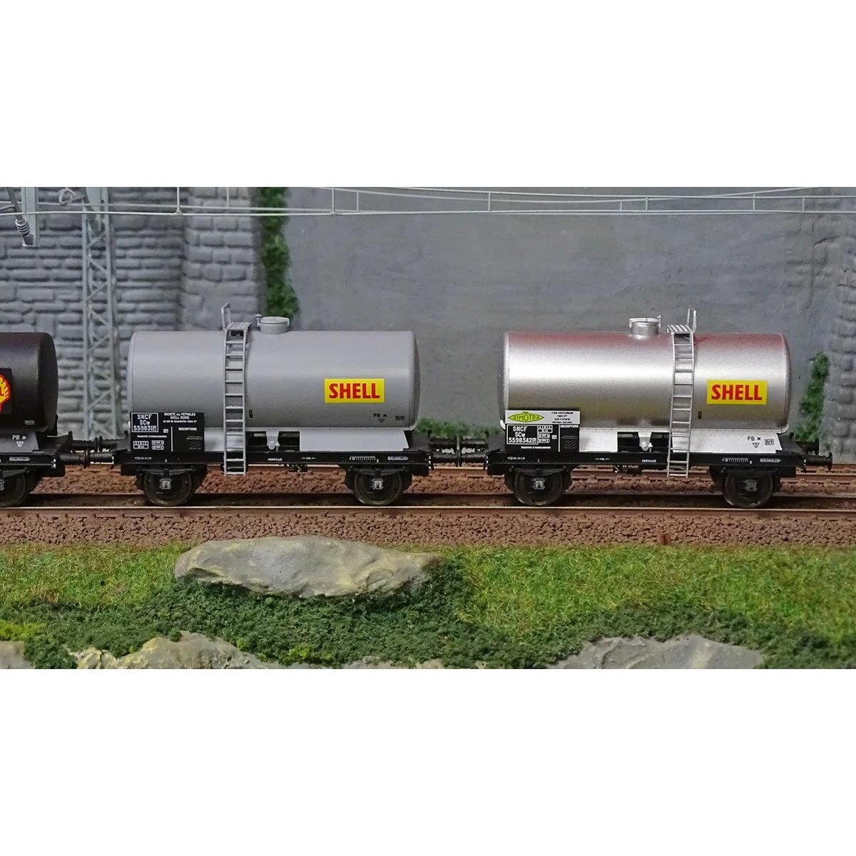 Ree Models WB722 Set of 6 OCEM 29 Tank Wagons COLLECTION, SNCF, SHELL