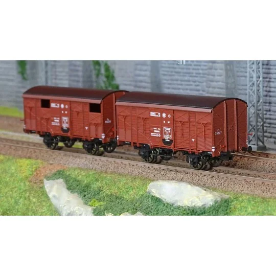 Ree Models WB735 Set of 2 ex-covered PLM produce wagons, 20 tons, S... WB-735-Ree Models WB735 Set of 2 ex-covered PLM produce wagons, 20 tons, Sideros red, SNCF
