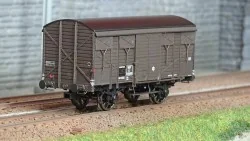 Ree modeles WB738 Wagon Primeur ex-couvert PLM 20 T, brun wagon 540, SNCF Ree Modeles WB-738 - 1