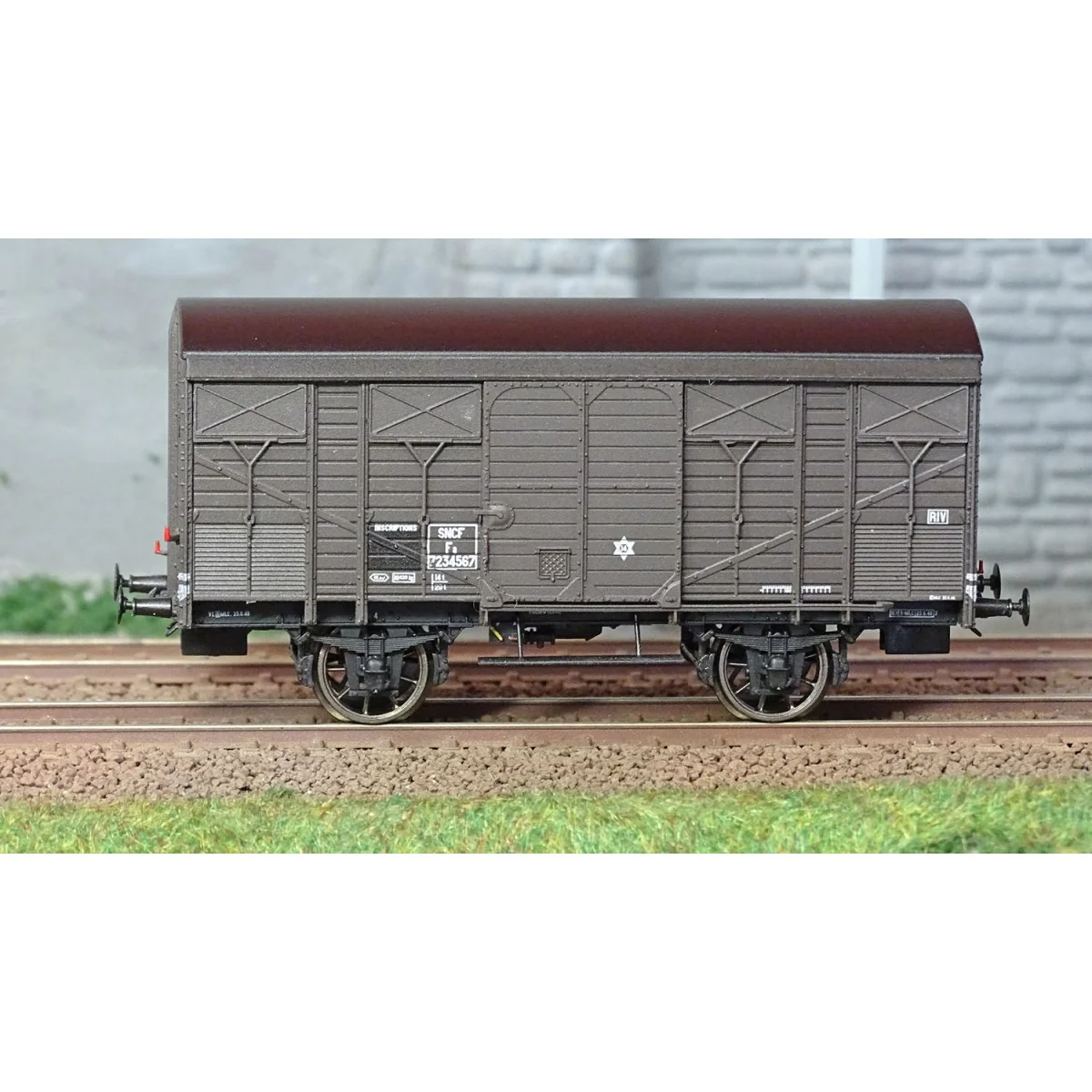 Ree modeles WB738 Wagon Primeur ex-couvert PLM 20 T, brun wagon 540, SNCF Ree Modeles WB-738 - 2 Ree modeles WB738 Wagon Primeur ex-couvert PLM 20 T, brun wagon 540, SNCF Ree Modeles WB-738 - 2