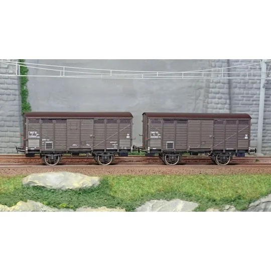 WB-745-Ree Models WB745 Set of 2 Fruit Wagons Type 2 ex-10T PLM, brown 540, SNCF
