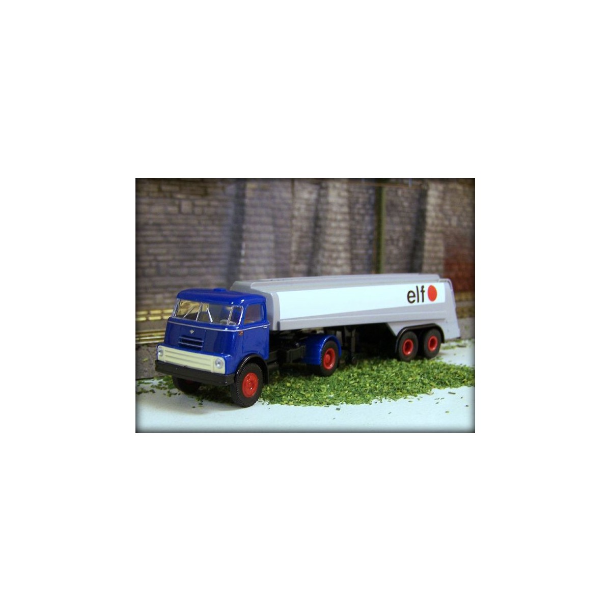 Sai 2794 Semi-remorque DAF / DO 2000, citerne Elf Sai Sai_2794 - 1