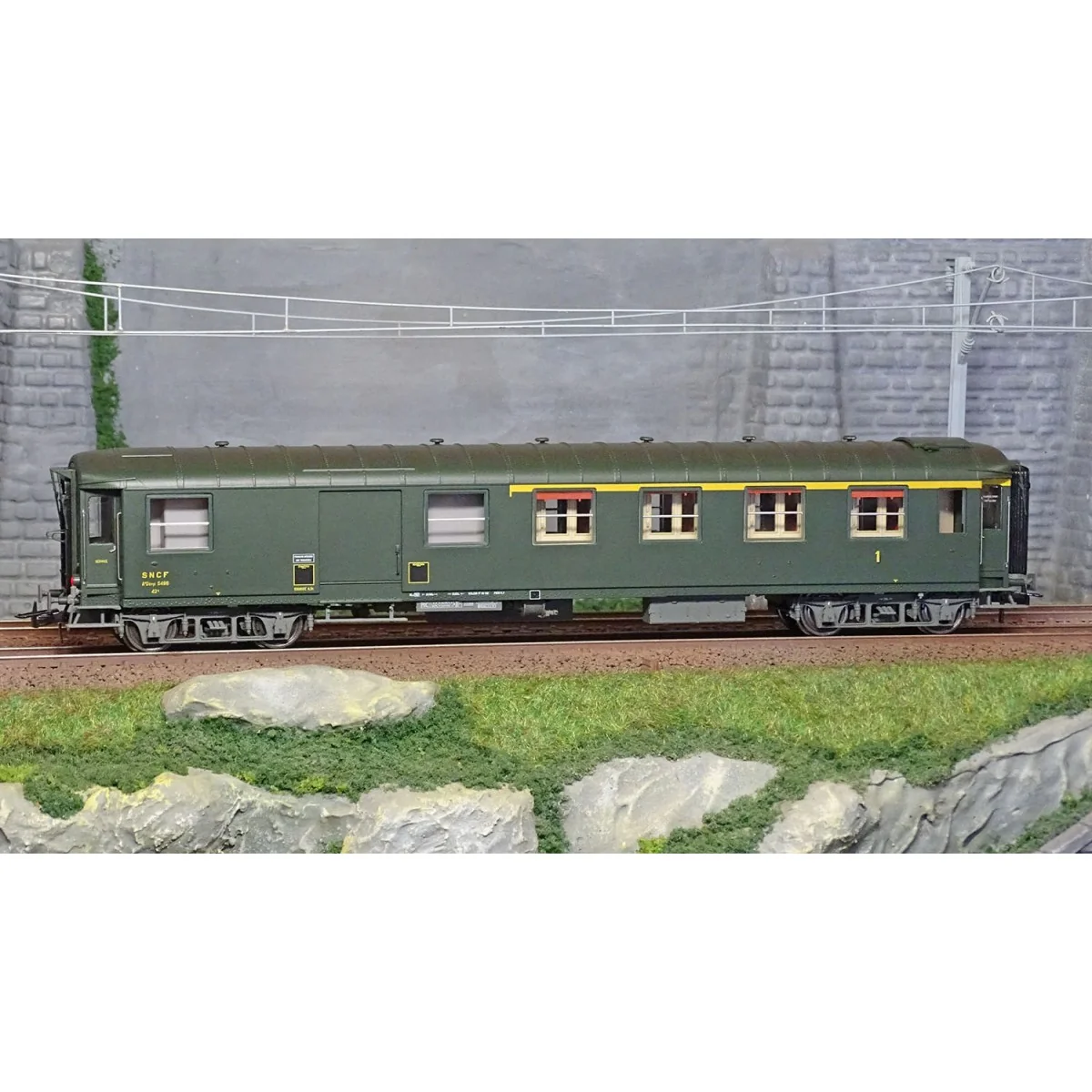 Ree Models VB460 Metallic passenger car, ex-PLM, SNCF, A4D, green 3...