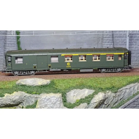 VB-461-Ree modeles VB461 Voiture voyageurs métallisée, ex-PLM, SNCF, A4D, vert 301, logo rond, ep. IV, feux fin de convoi