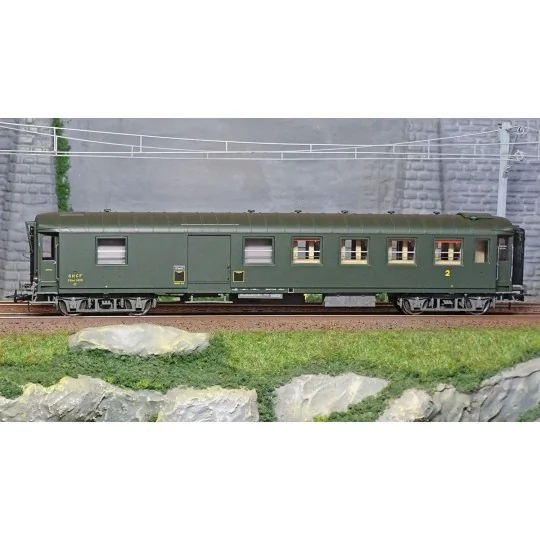 Ree models VB464 Metallic passenger car, ex-PLM, SNCF, B4D, green 3... VB-464-Ree models VB464 Metallic passenger car, ex-PLM, SNCF, B4D, green 301, ep. III
