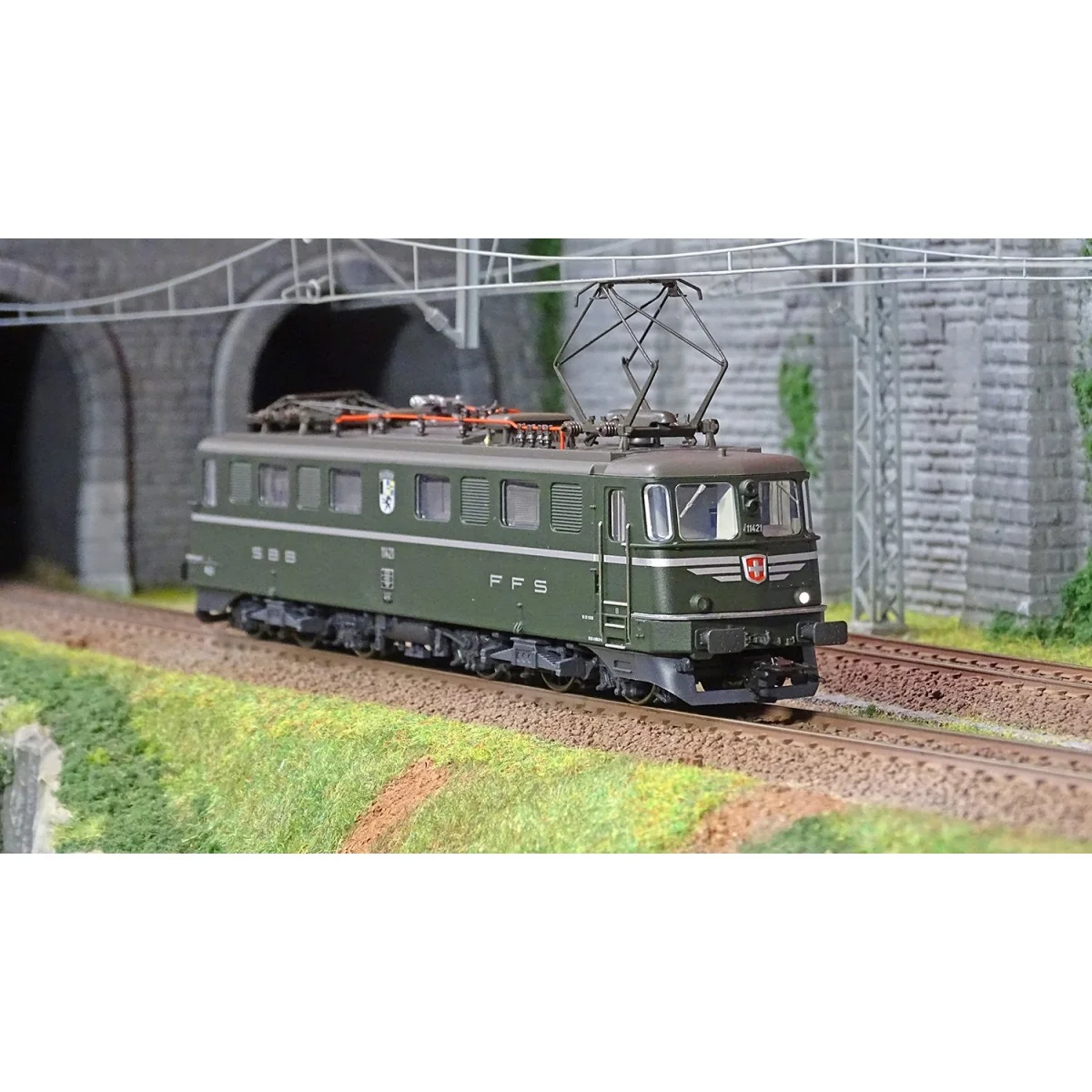 Trix 25666 Electric Locomotive Ae 6/6, SBB, digital sound - Trix_25666