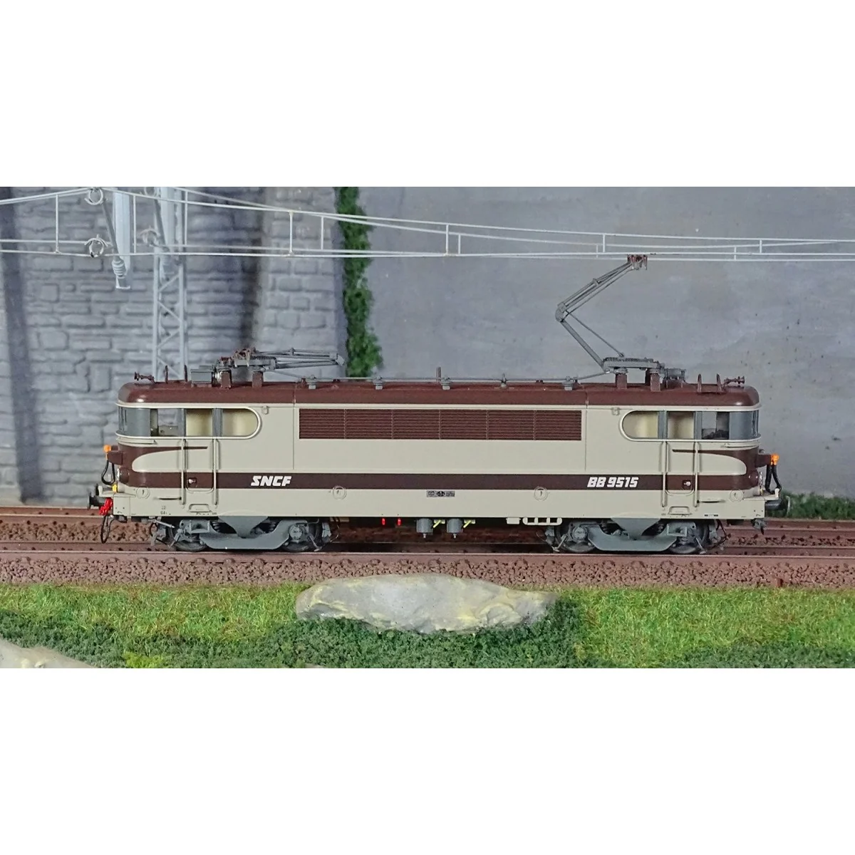LS Models 10226S BB 9535 electric locomotive, SNCF, concrete grey, ...