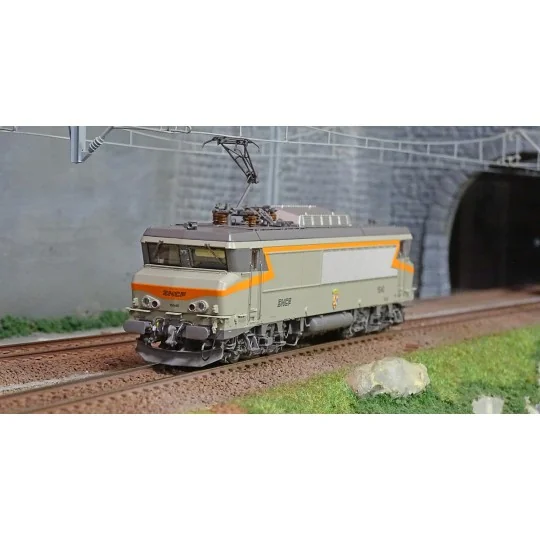 Lsm_10481S-LS Models 10481S BB 15040 electric locomotive, SNCF, concrete, "noodle" logo, Livry-Gargan coat of arms, Strasbourg, digital sou