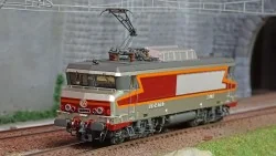 LS Models 10492S Locomotive électrique BB 15020, SNCF, gris métallisé, livrée Arzens, plaques, Strasbourg, Digital sonore Ls mod