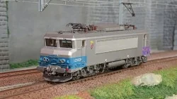 LS Models 11057 Locomotive électrique BB 22400R, SNCF, En Voyage simplifiée, blason Montigny en Ostrevent, Chambéry Ls models Ls
