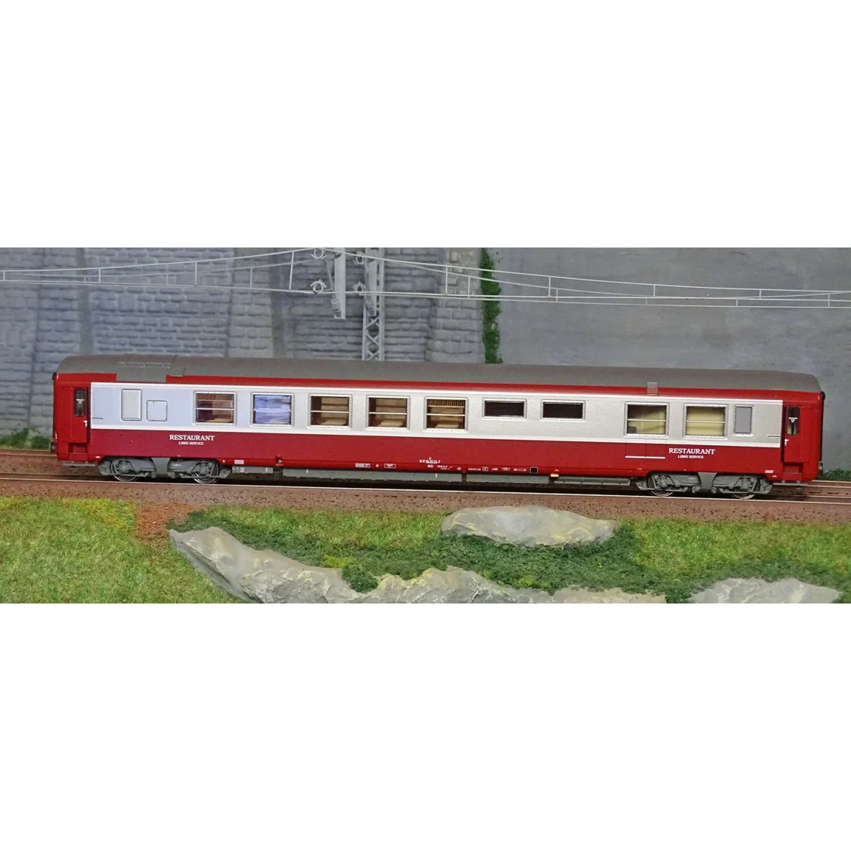 LS Models 40158 Vru Restaurant Car, delivered as a prototype self-s...