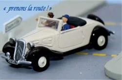 SAI 1604 Citroën Traction cabriolet ouvert beige avec un conducteur et un passager Sai Sai_1604 - 1