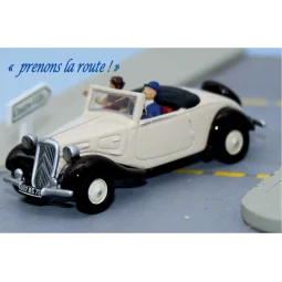 SAI 1604 Citroën Traction open convertible, beige, with a driver an...