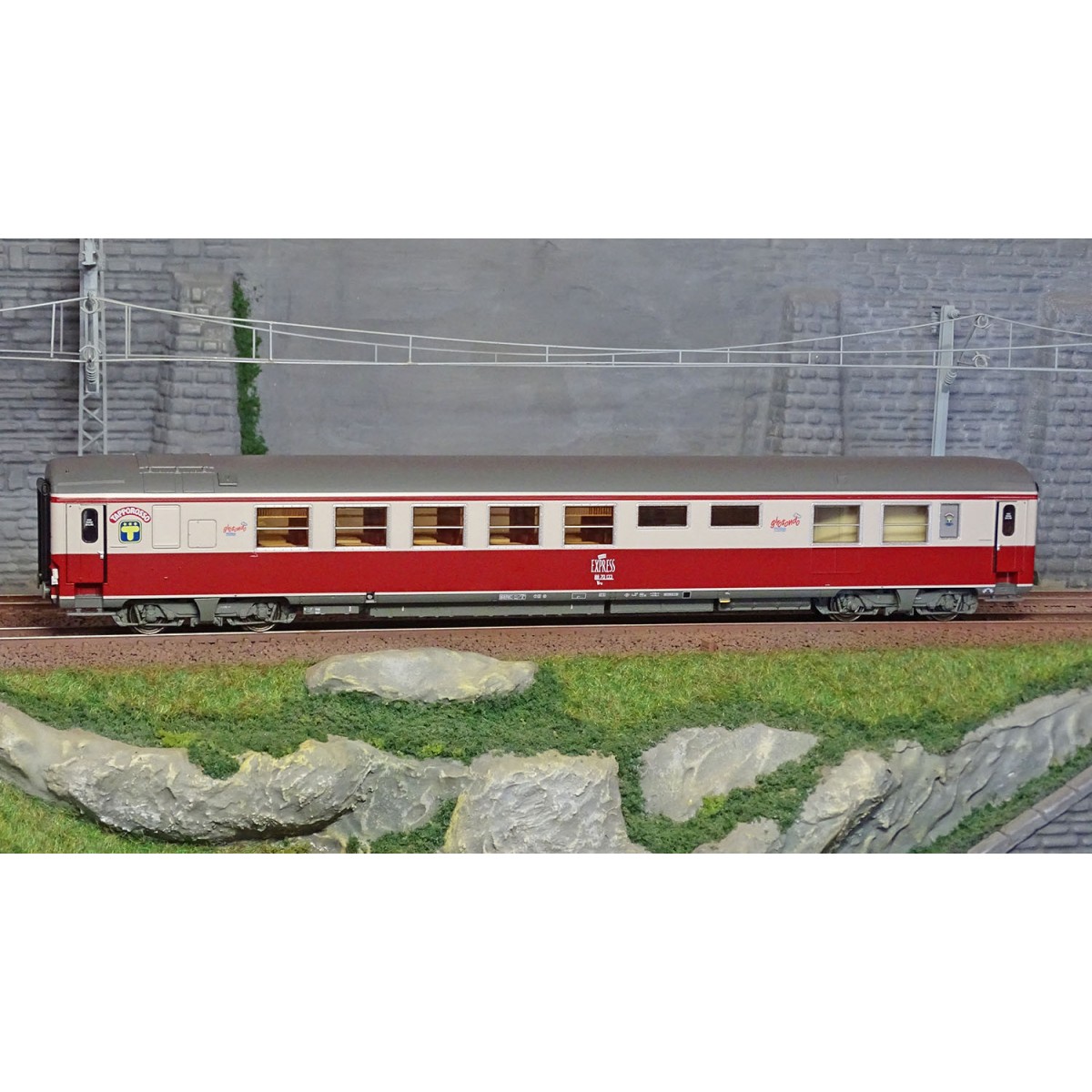 LS Models PI9710 Vru Italy Express Car, TAPPOROSSO Girotondo, Speci...