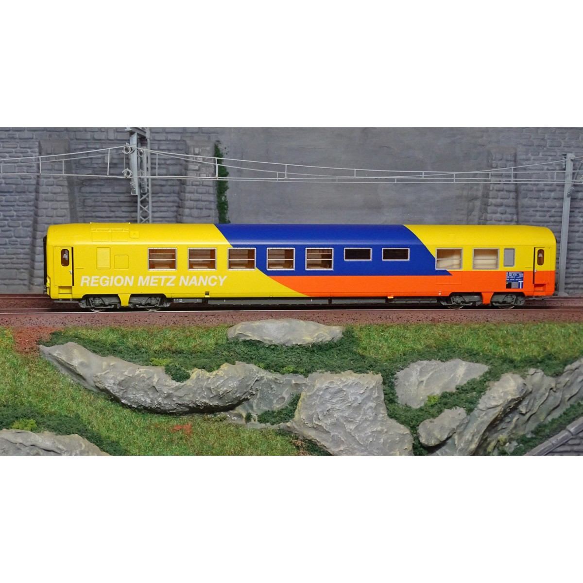 LS Models 40155.1 SR "Quality Space" Passenger Car, SNCF, Metz-Nanc...