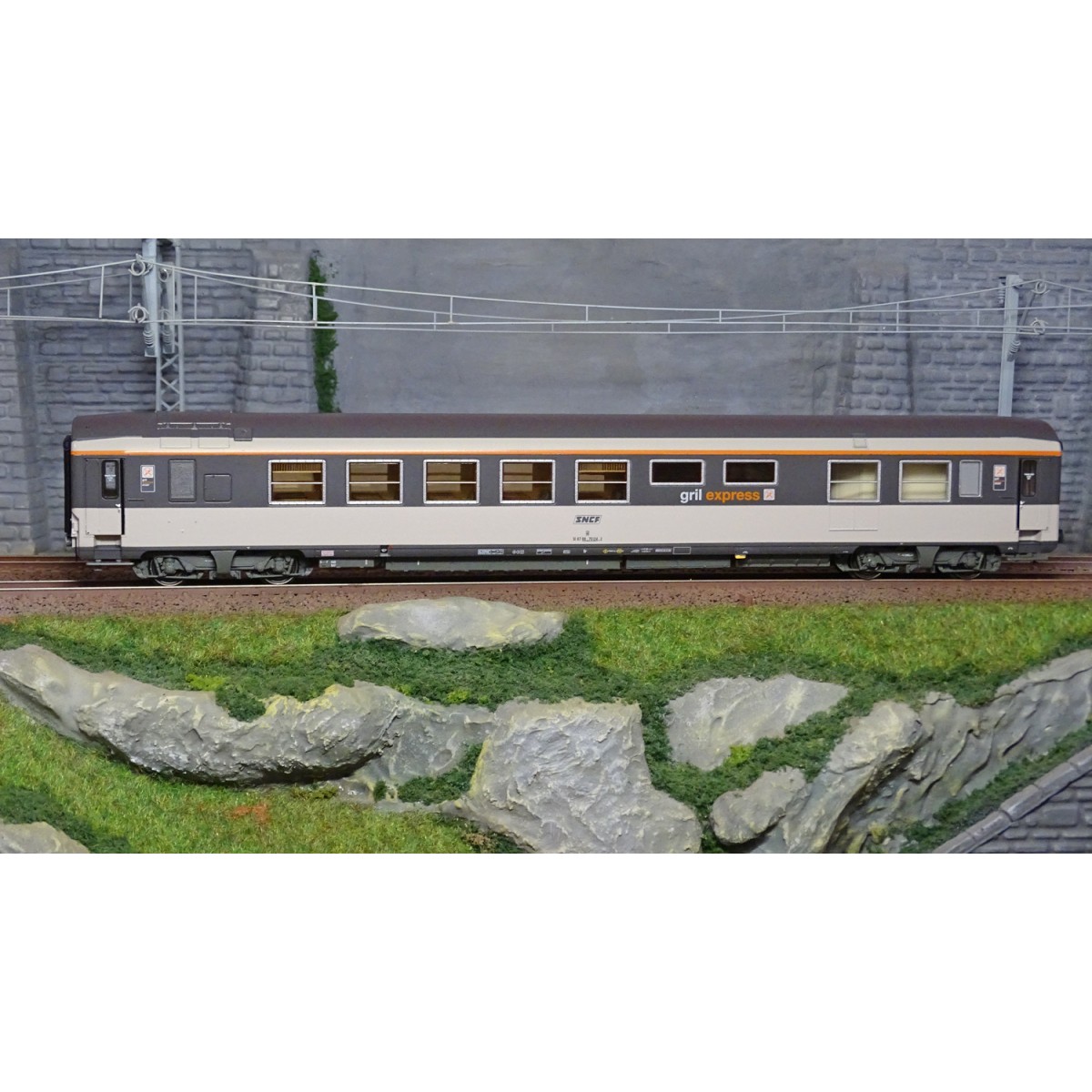 LS Models 40156.2 Voiture Corail, Grill Express, Logo encadré, SNCF Ls models Lsm_40156.2 - 2