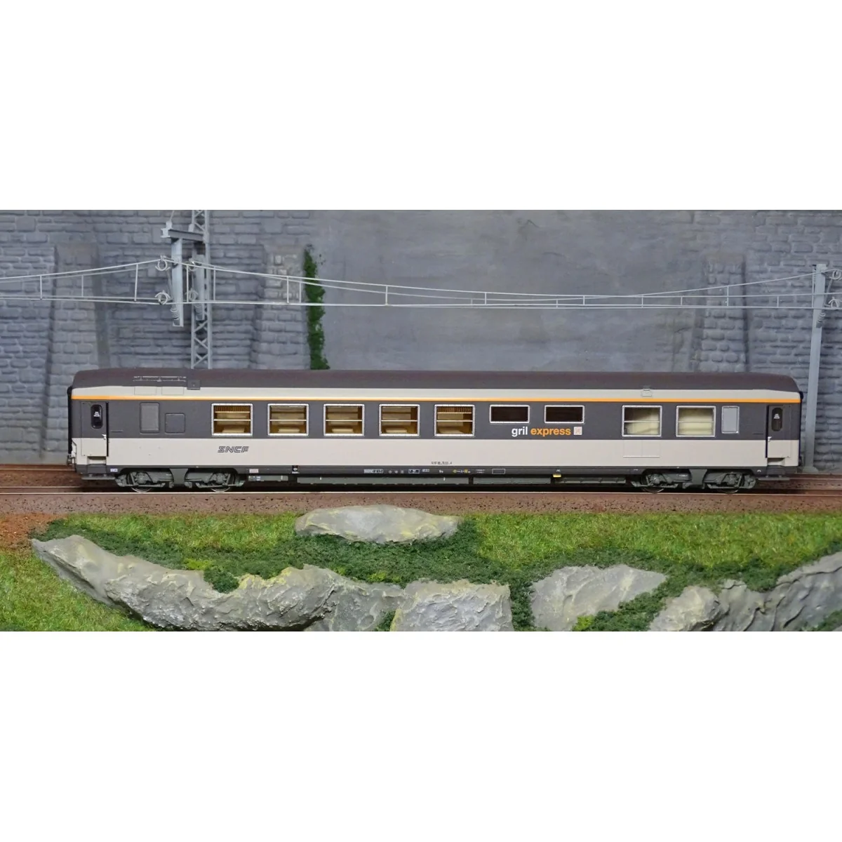 LS Models 40148 Corail Coach, Grill Express, Noodle Logo, SNCF LS Models 40148 Corail Coach, Grill Express, Noodle Logo, SNCF