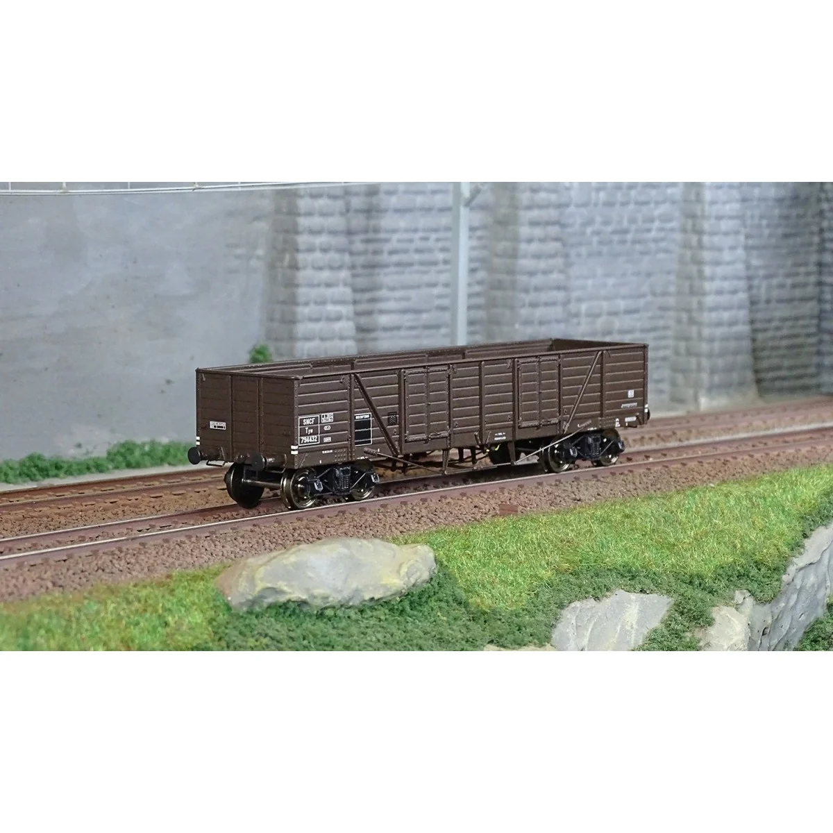 Ree Modeles WB789 Tipper Wagon, brown, SNCF, ep. IIIb