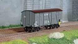 Ree Modeles WB772 Wagon TP Couvert, 4 portes, gris , PLM, ep. II Ree Modeles WB-772 - 1