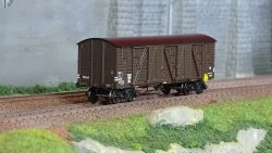 Ree Modeles WB780 Wagon TP Couvert, 4 portes, brun, SNCF, ep. IIIb Ree Modeles WB-780 - 1