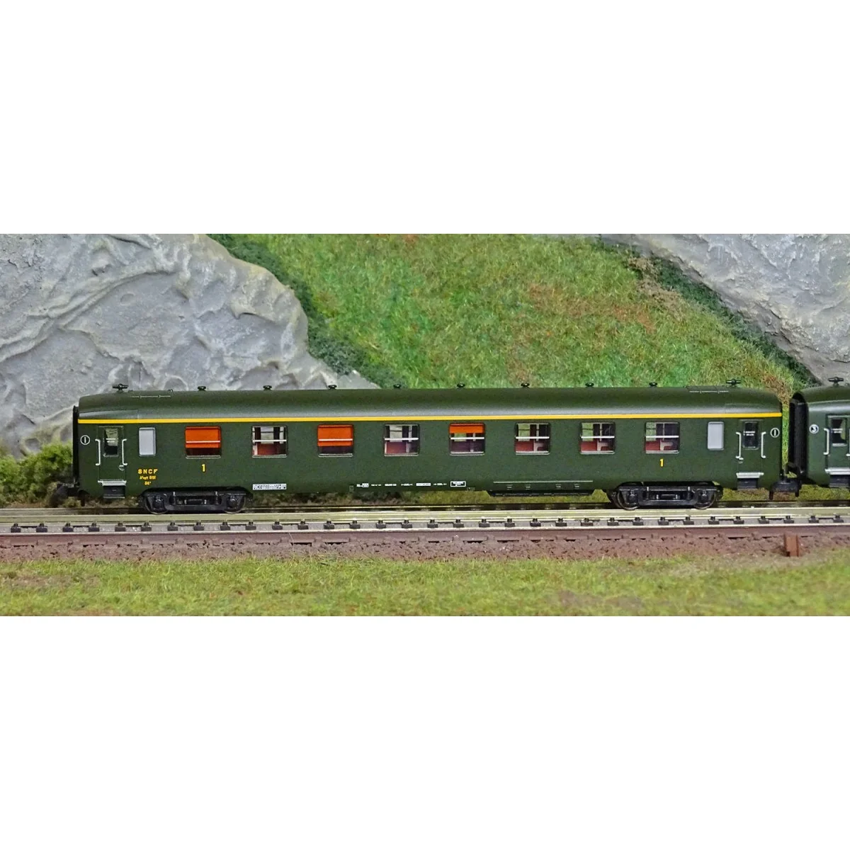 REE Modeles NW272 Set de 2 voitures voyageurs DEV AO, SNCF, B8 et C10, ep.III, N - 1/160 Ree Modeles NW-272 - 2