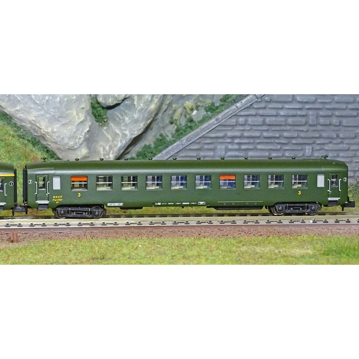 REE Modeles NW272 Set de 2 voitures voyageurs DEV AO, SNCF, B8 et C10, ep.III, N - 1/160 Ree Modeles NW-272 - 3