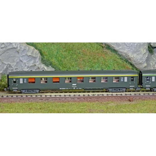 NW-276-REE Modeles NW276 Set de 2 voitures voyageurs DEV AO, SNCF, A8 et B10, logo encadré blanc, cartouche corail, ep.IV-V, N - 1/160