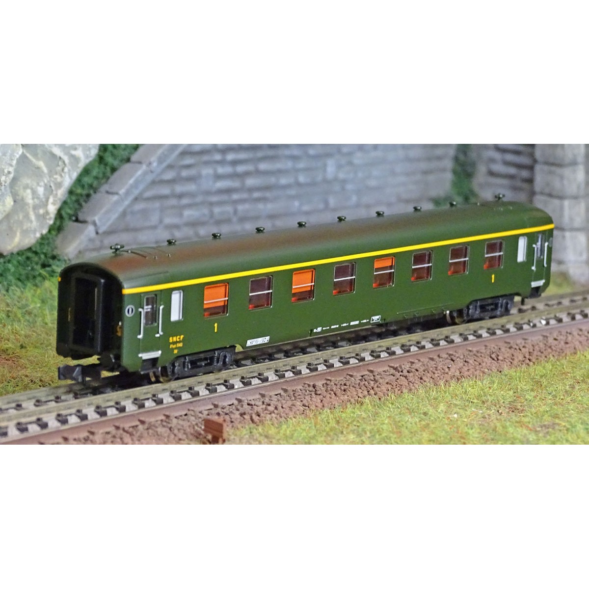 REE Modeles NW280 DEV AO passenger car, SNCF, A8, ep.III, N - 1/160...