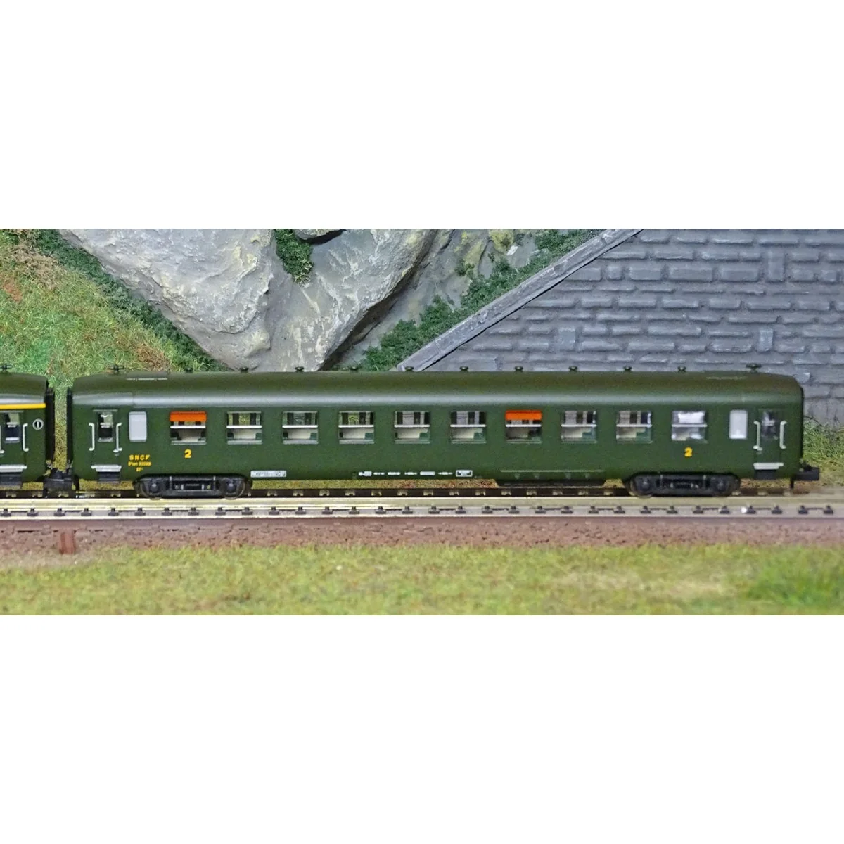 REE Modeles NW282 Set of 2 DEV AO passenger cars, SNCF, A8 and B10,...