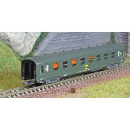 REE Modeles NW284 DEV AO passenger car, SNCF, B10 ex-A3B5, yellow f...