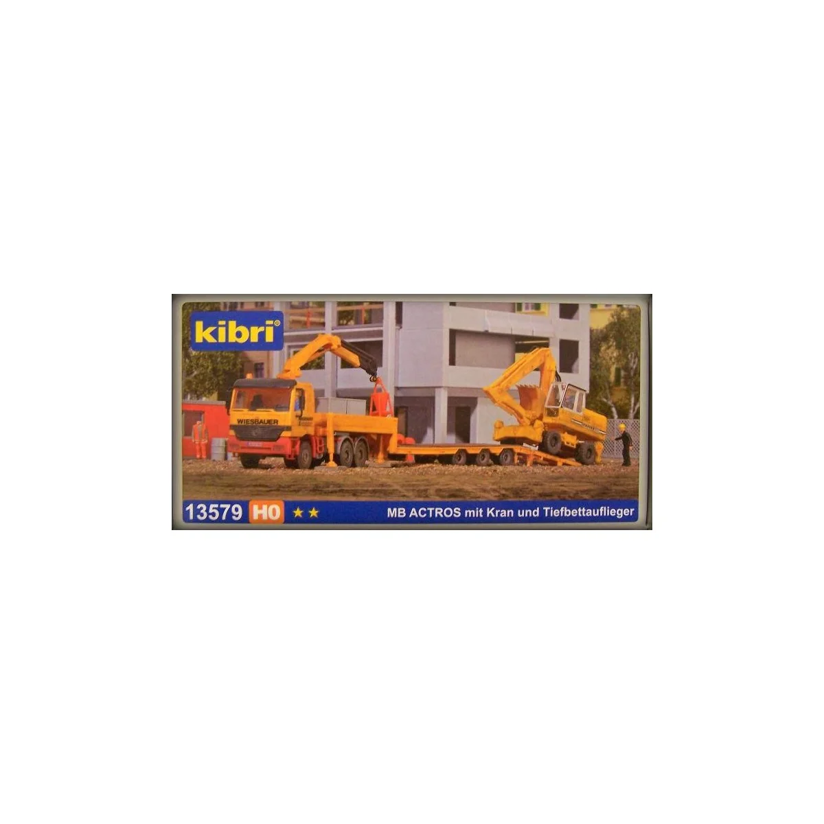 Kibri 13579 Actros truck, lowboy trailer with auxiliary crane - Kib... Kibri 13579 Actros truck, lowboy trailer with auxiliary crane - Kib...