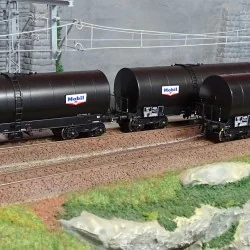 - Ree Modeles - WB-662