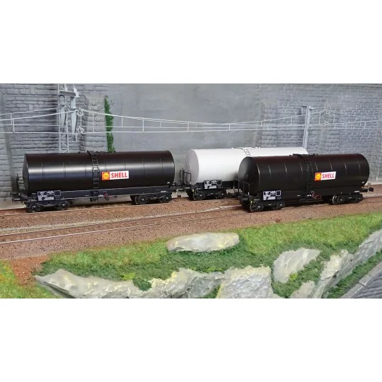 WB-663-Ree Models WB663 Set of 3 Fauvet-Girel tank wagons, Y 23 bogies, Shell