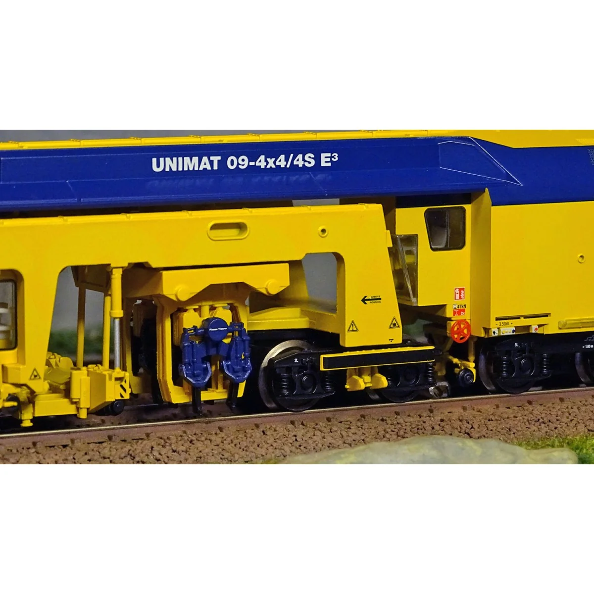Marklin 39935 Unimat 09-4x4/4S E3 Tamper, Plasser & Theurer Baumasc... Marklin 39935 Unimat 09-4x4/4S E3 Tamper, Plasser & Theurer Baumasc...