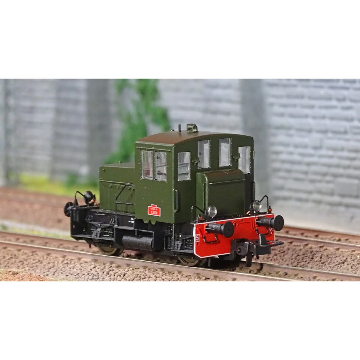 Ree Modeles MB145.S Y2101 Original Diesel Locomotive, Green 306, Re...