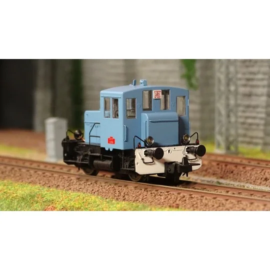 MB-149.S-Ree Modeles MB149.S Y2126 Diesel Shunting Locomotive, Industrial Blue, White Crossbeams, Black Chassis, Digital Sound