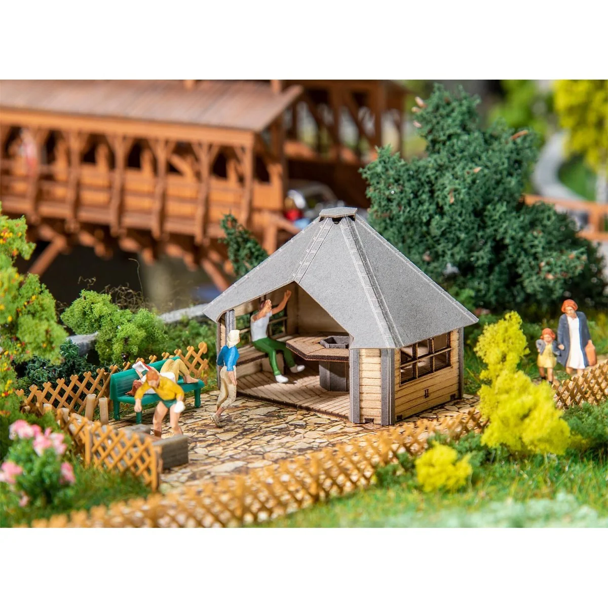 Faller 180311 Model Kit, Barbecue Hut Faller 180311 Model Kit, Barbecue Hut