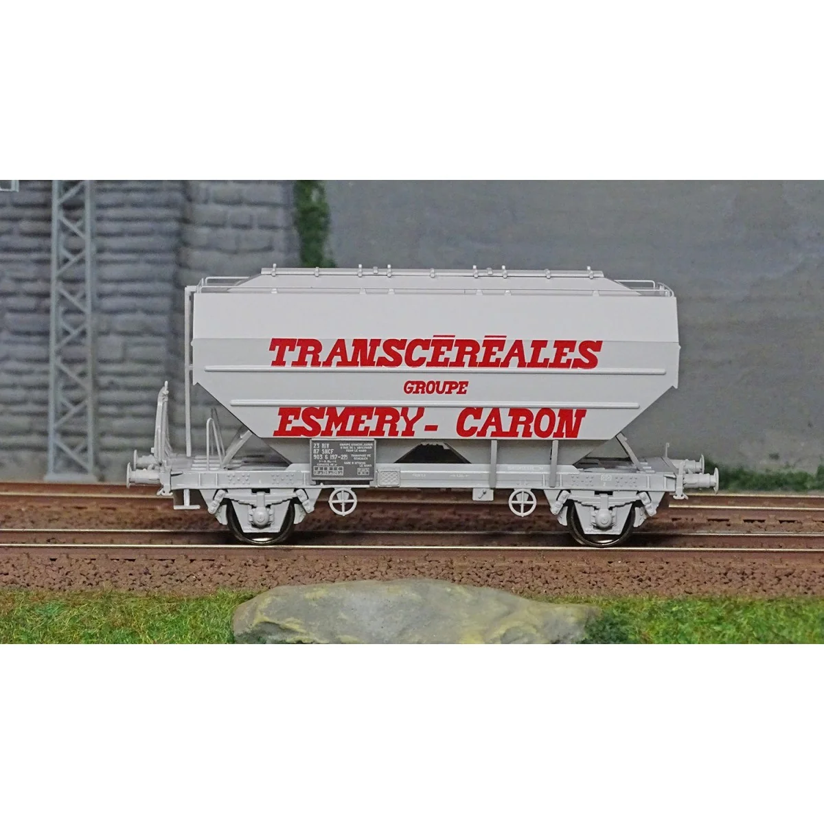 Ree models WB730 Richard grain wagon, Transcéréales ESMERY-CARON, e...