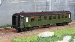 Ree Modeles VB379 Voiture voyageurs OCEM RA Courte, SNCF, A3B5 ex-Midi Toit Noir, ep. III Ree Modeles VB-379 - 1