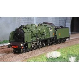 Ree Modeles MB137 Steam Locomotive 5-231 E 46, SNCF Green, Montargi...