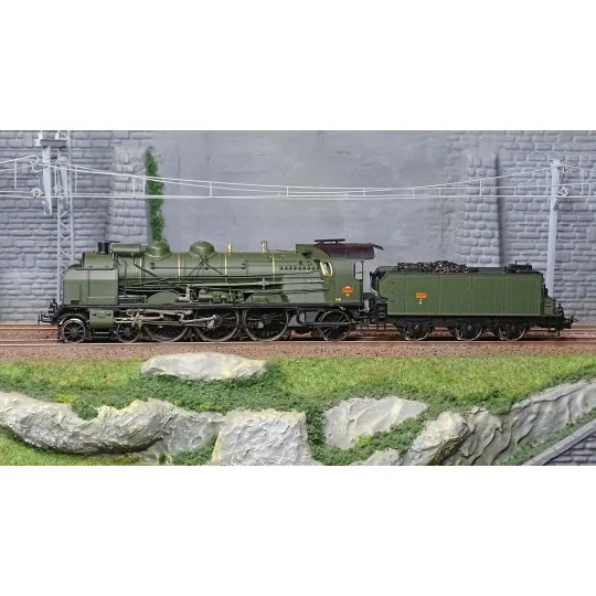 MB-137-Ree Modeles MB137 Steam Locomotive 5-231 E 46, SNCF Green, Montargis