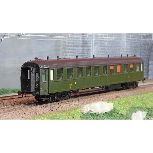 VB-369-Ree Modeles VB369 Bacalan 3rd class coach C11myfi, SNCF, black roof