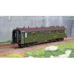 Ree Modeles VB370 Bacalan Buffet C4s coach, SNCF, black roof, ladde...